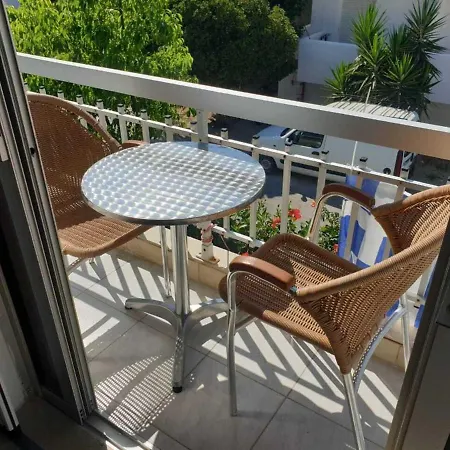 Family Run 2 Bed Studio Apartment 3 Apartament *